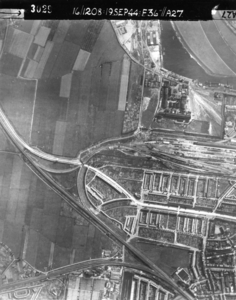 686 LUCHTFOTO'S, 19-09-1944