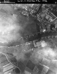 687 LUCHTFOTO'S, 19-09-1944