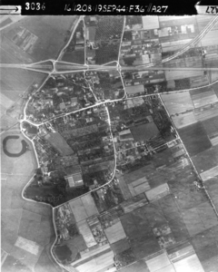 696 LUCHTFOTO'S, 19-09-1944