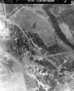 802 LUCHTFOTO'S, 23-12-1944