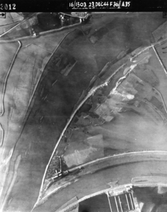 892 LUCHTFOTO'S, 23-12-1944