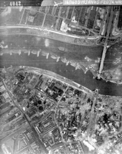 984 LUCHTFOTO'S, 19-01-1945