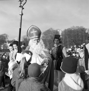 244 Intocht Sint Nicolaas, ca. 1960