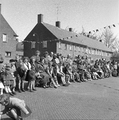 268 Spelletjes op straat, ca. 1960