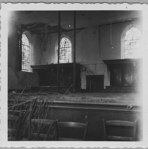 133 Interieur hervormde kerk te Heelsum, 1945