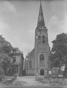 28 R.K. Kerk Utrechtseweg Oosterbeek, 1945