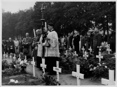 302 Airborne Begraafplaats Oosterbeek, 17 september 1946
