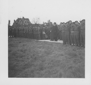 399 Airborne Monument Oosterbeek, 25 september 1945
