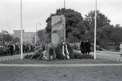1261 Airborne Monument, 17 september 1946