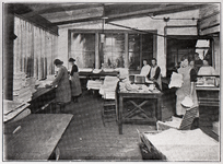 5.01-0011 Interieur van stoomblekerij De Kolk in Amersfoort, 1920-1930