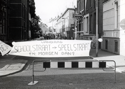 617 Schoolstraat, 1970 - 1975