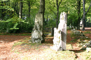 9516 Graven met ornamenten/sculpturen begraafplaats Rosendael, 10-10-2007