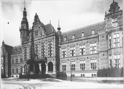 3897 Groningen : Broerstraat 5 : Academiegebouw / Kramer, P.B., ca 1920