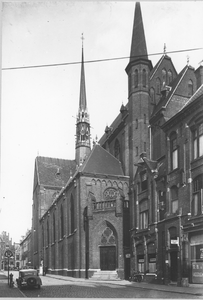 5177 Groningen : Broerstraat : Sint Martinuskerk : gezien naar het oosten / Kramer, P.B., 1937