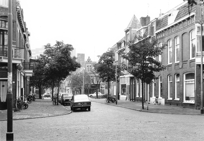 13126 Taco Mesdagstraat : middengedeelte : gezien naar het zuiden / Gaasendam, K.A., 1976-10