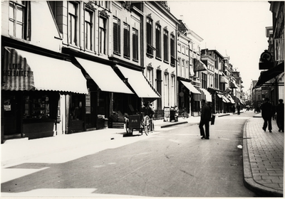 24178 Groningen : Oude Kijk in 't Jatstraat : gezien naar het zuiden / Openbare werken, 1925