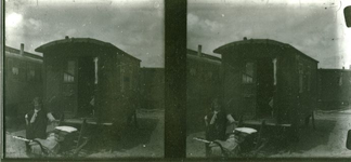 80 Kermis : een der wagens van de kermisexploitanten, ca 1920