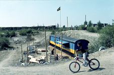 43 Groningen Algemeen - recreatie - speelplekken - Beijum - fietscrossen in wijkpark / Roosjen, Ger, 1983