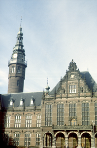 178 Historie serie - RUG - academiegebouw en plattegronden met RuG-lokaties, 1994