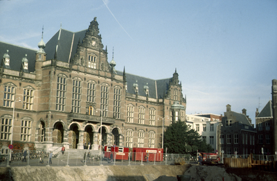 179 Historie serie - RUG - academiegebouw en plattegronden met RuG-lokaties, 1994