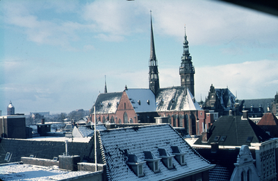 249 Historie - Binnenstad - Politiebureau, stadsgezicht 1900, Ooster- en Zuiderhaven, 't Pakhuis ..., ca 1970