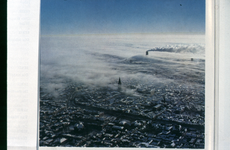 314 Historie - Nederland algemeen - Groningen in de mist / wolken, 1980