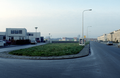 1047 Oosterhoogebrug - De Hunze - nieuwbouwwoningen / Emaar, Chris, 1993