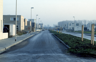 1049 Oosterhoogebrug - De Hunze - nieuwbouwwoningen / Emaar, Chris, 1993