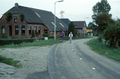 1112 Oosterhoogebrug - De Hunze - toegangswegen en groenvoorzieningen / Emaar, Chris, 1993