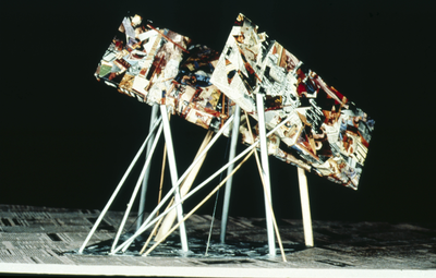 2563 Stadsmarkering - Libeskind - maquette / Stoel, John, 1990