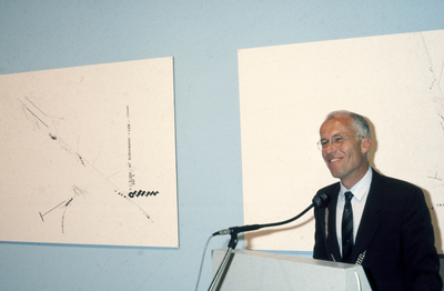 2600 Stadsmarkering - opening tentoonstelling in Groninger Museum / Stoel, John, 1990