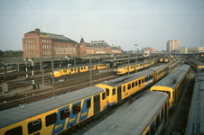 4570 Verkeer - Station - spoorlijnen - treinen, 1993