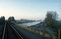 4571 Verkeer - Station - spoorlijnen - treinen, 1993