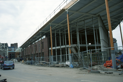 5704 Westerhaven - nieuwbouw winkelcentrum en parkeergarage - complex in aanbouw - ingang noordoostzijde / Zet, Siem ...