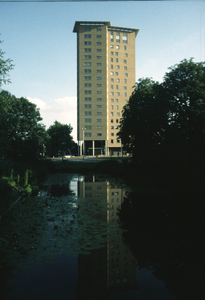 5769 Academisch Ziekenhuis Groningen - zuidpunt - Campertoren / Zet, Siem van 't, 1998