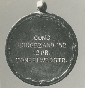 10398 Medaille achterzijde: - , 1952