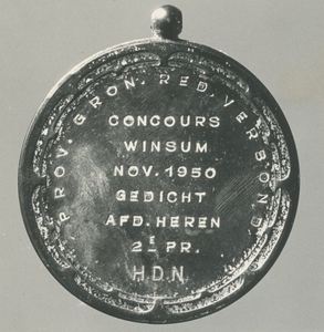 10386 Medaille achterzijde: (van) H.D.N., 1950