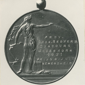 10349 Medaille: (van) K.K. d.W., 1921