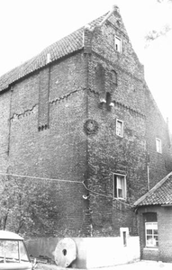 100.605b Pand de Toren aan de Eiermarkt Nr.25 (vroeger 17) in Maasniel