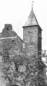100.608d Pand de Toren aan de Eiermarkt Nr.25 (vroeger 17) in Maasniel