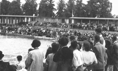 39.626d Zwembad Hattem tijdens de opening.