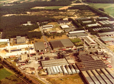 150.214 Luchtfoto van het industrieterrein Heide Roerstreek met Rockwool Lapinus en andere bedrijven