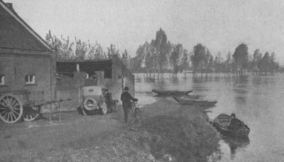 1920.A3d Hoog water te Roermond