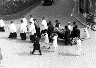 1934.H3 Begrafenis M.J.H.A. Tripels