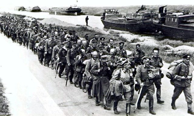1945.A11 Aftocht Duitse soldaten