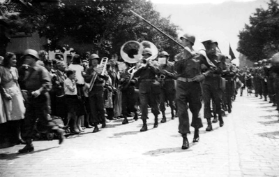 1945.D7a Viering van het bevrijdingsfeest op 6 juni