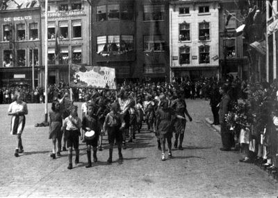 1945.D9c Viering van het bevrijdingsfeest op 6 juni