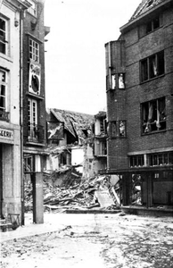 1945.L43b Markt verwoestingen