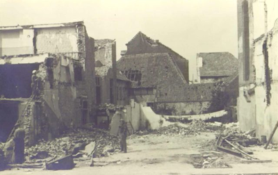 1945.L62b Veldstraat en omgeving verwoestingen