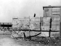 1946.B13 Herbouw van de vernielde Maasbrug